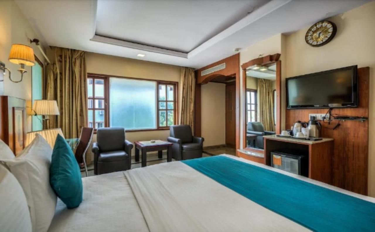 Golden Metro Hotel Бенґалуру Екстер'єр фото