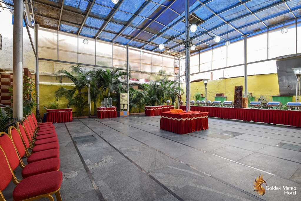 Golden Metro Hotel Бенґалуру Екстер'єр фото