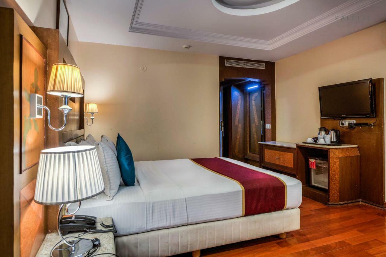 Golden Metro Hotel Бенґалуру Екстер'єр фото